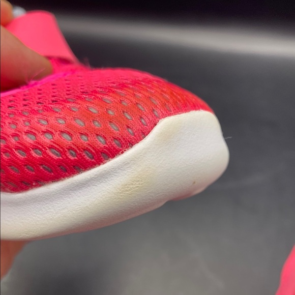 Nike Kids Pink Athletic Shoes Size 4c - Picture 13 of 13